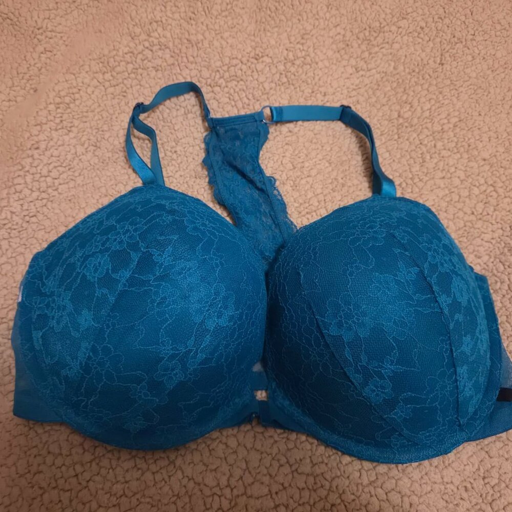 Victoria's Secret:  Push Up Blue/Teal Bra with Lace Detail. Size 38DD